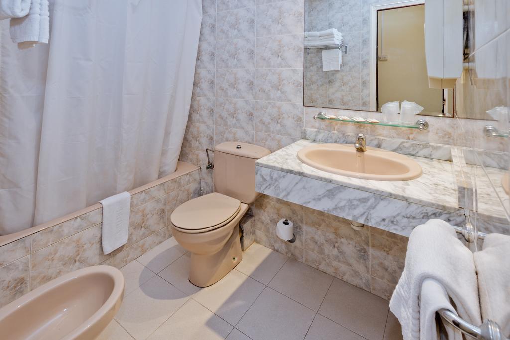 Hotel Vila Calella Kültér fotó