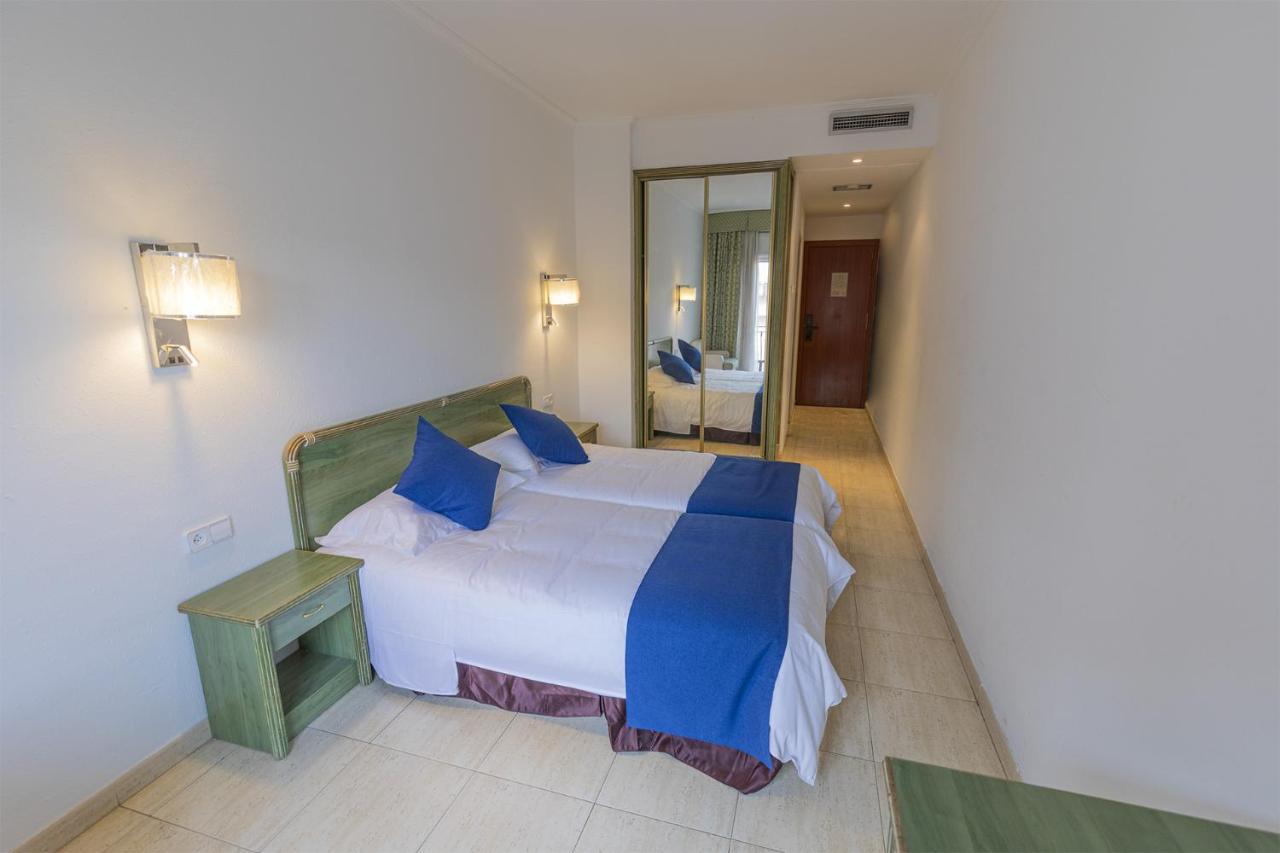 Hotel Vila Calella Kültér fotó