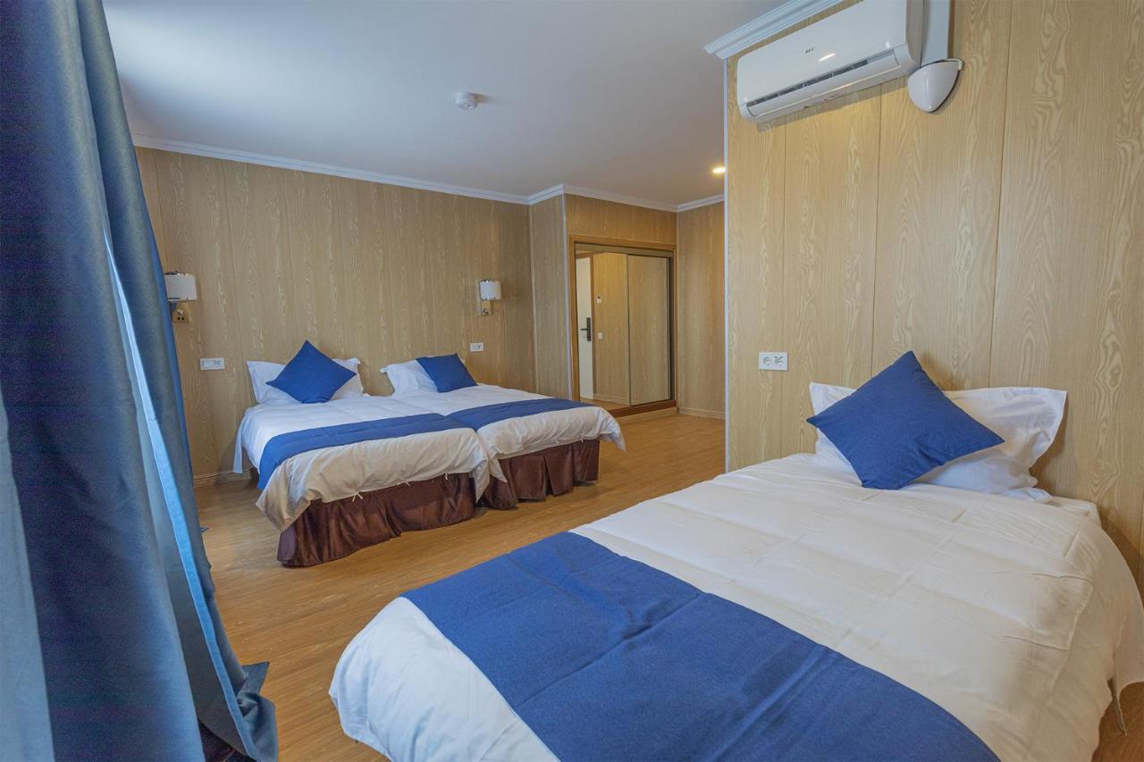 Hotel Vila Calella Kültér fotó