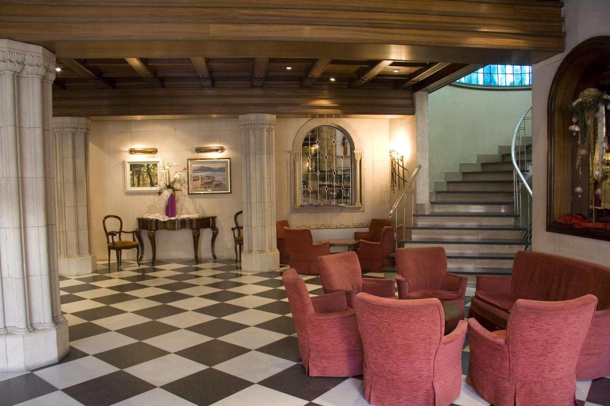 Hotel Vila Calella Kültér fotó