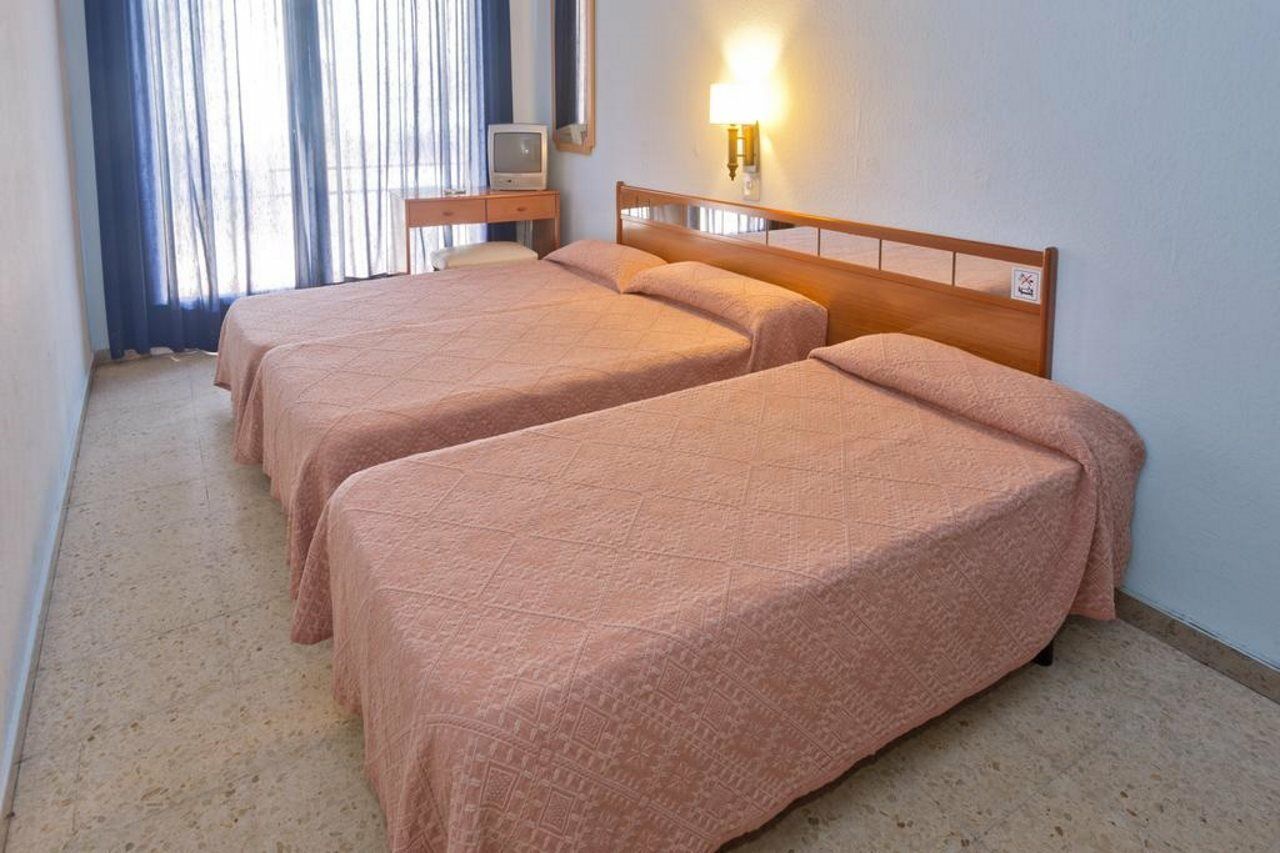 Hotel Vila Calella Kültér fotó